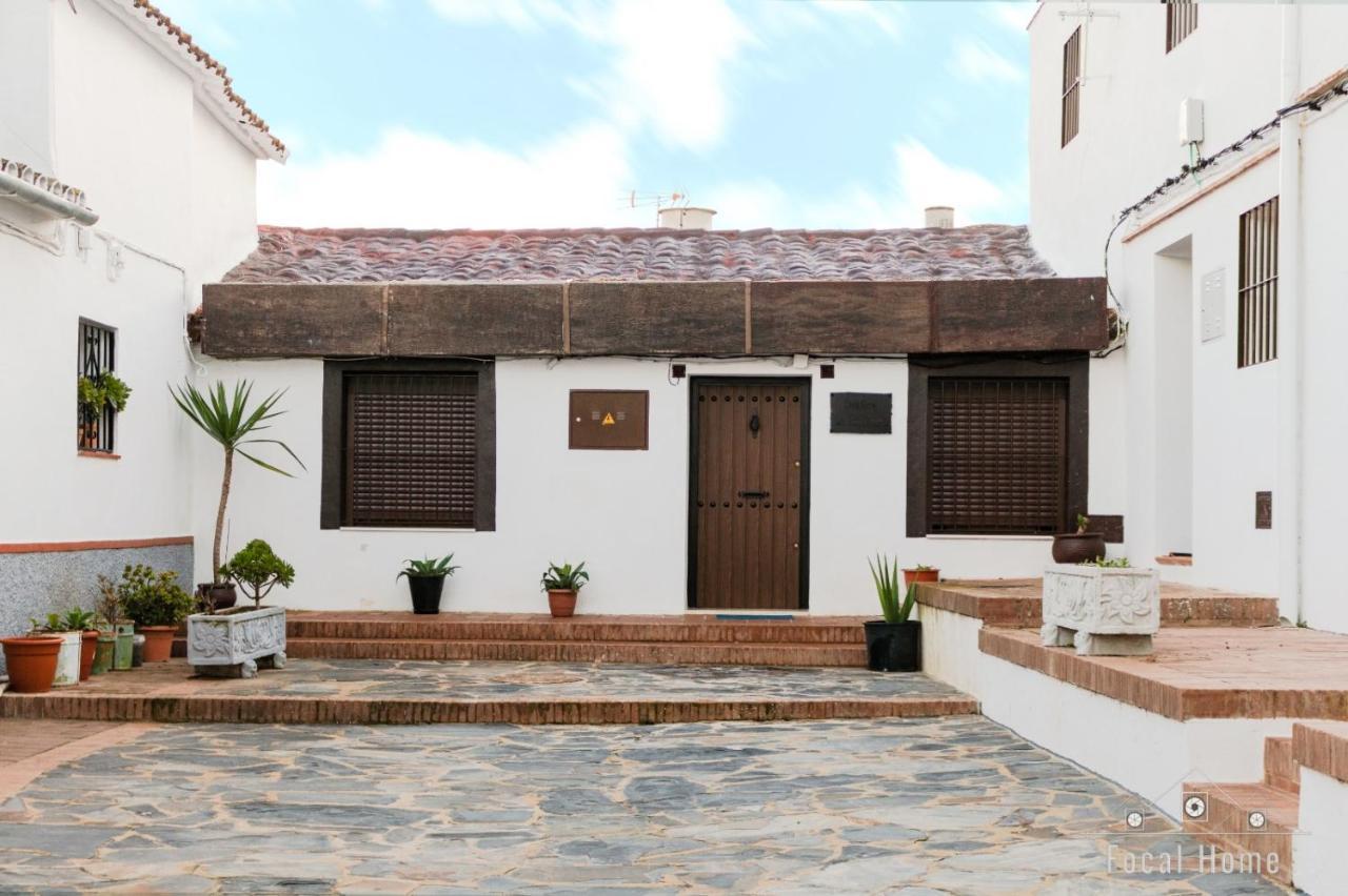 Casa Rural La Zzinetina Con Jacuzzi Константина Экстерьер фото