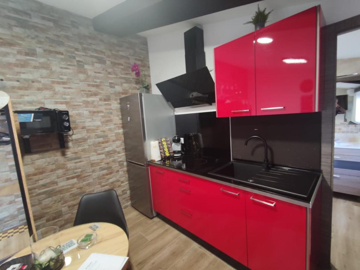 Casa Rural La Zzinetina Con Jacuzzi Константина Экстерьер фото